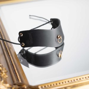 Leather kinky bracelet with personalisation