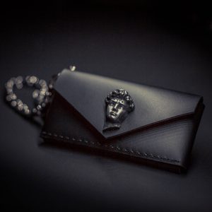 A handcrafted Italian leather belt bag inspired by Michelangelo’s David - functional, versatile, and customizable with your own engraving.