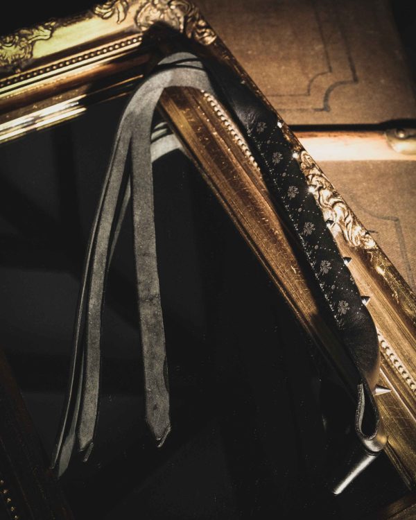 Leather Flogger by La Cortigiana