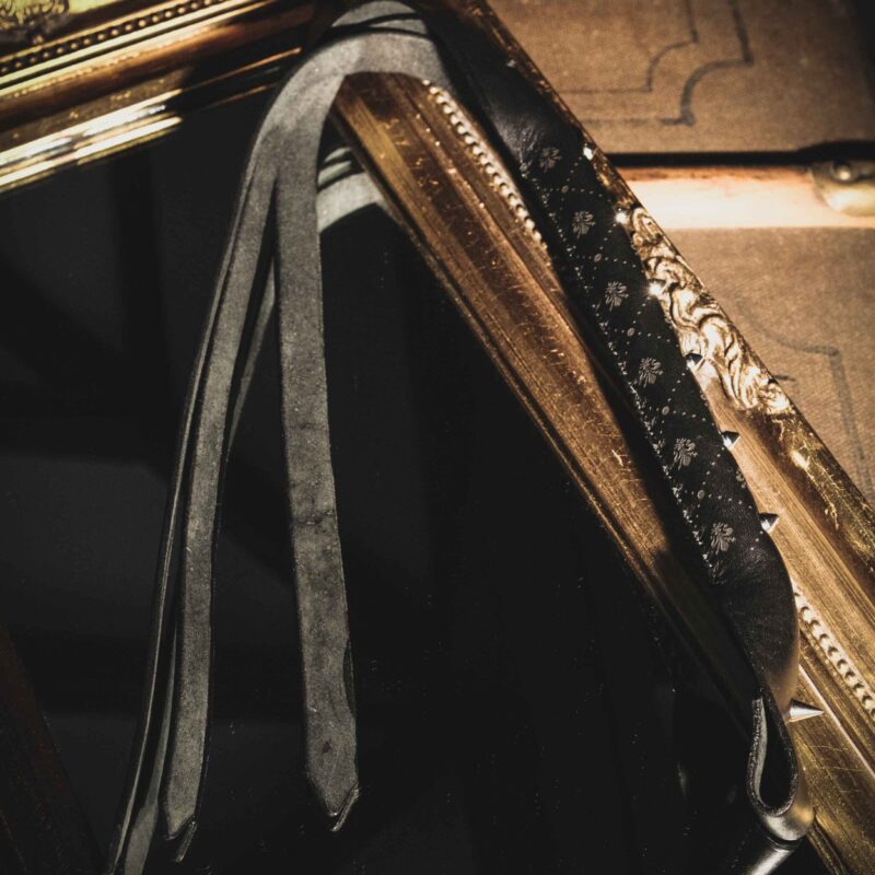 Leather Flogger by La Cortigiana