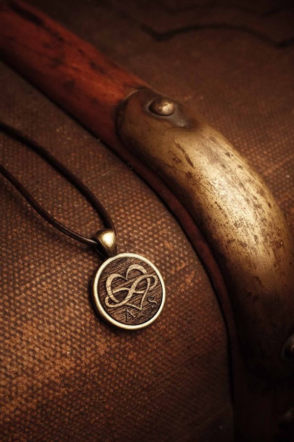 Polyamory pendant by La Cortigiana