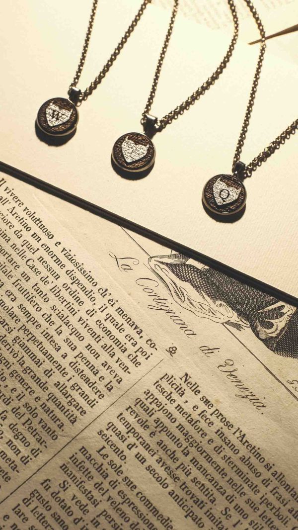 Cuckold and Hot wife pendant set