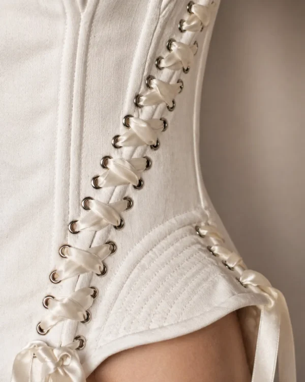 white corset by La Cortigiana