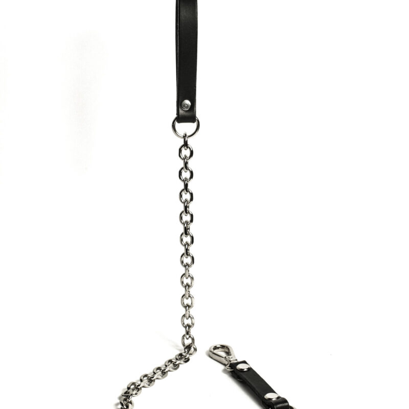 Leather leash by La Cortigiana