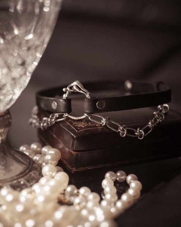 Leather choker by La Cortigiana