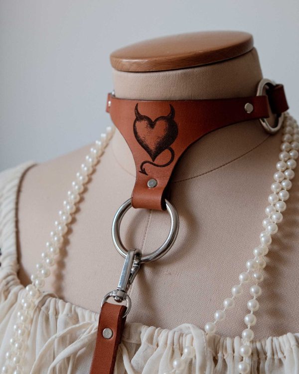 hotwife vixen choker