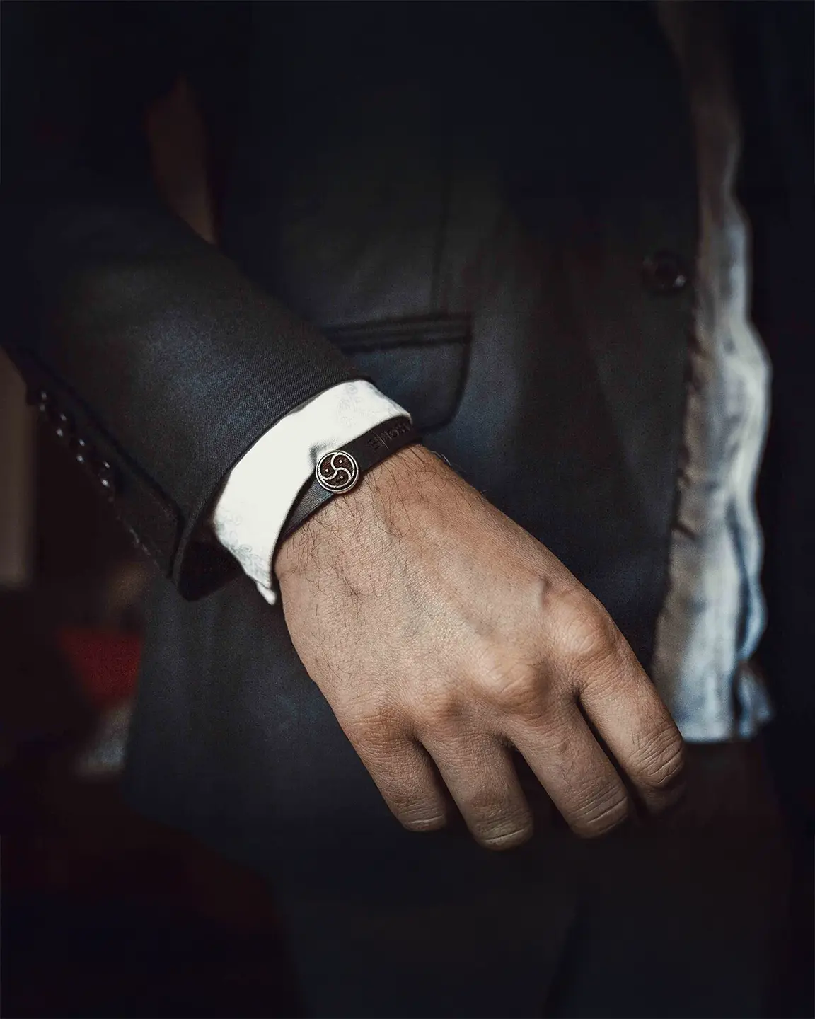 Erotic Bracelets and Symbolic Pendants - Discreet Fetish Jewelry