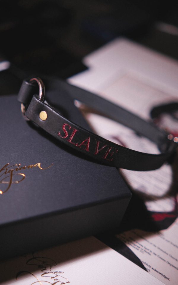 leather collar by La Cortigiana
