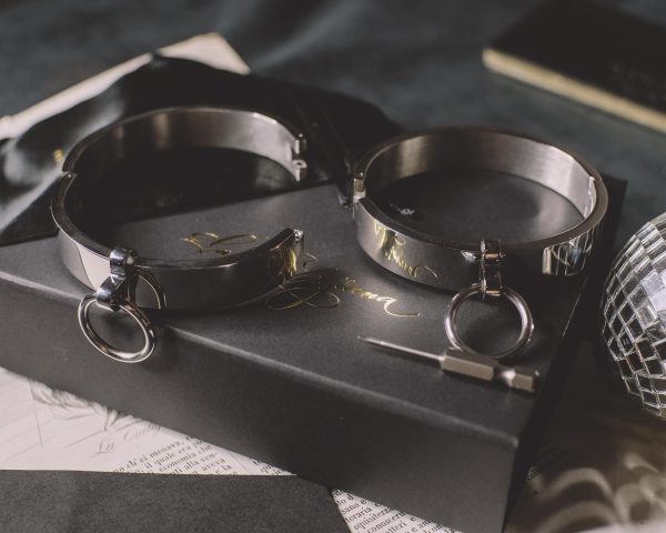 Locking Steel Handcuffs