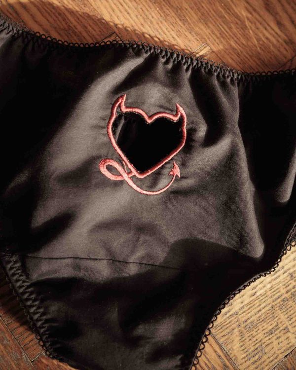 Kinky heart panties by La Clortigiana