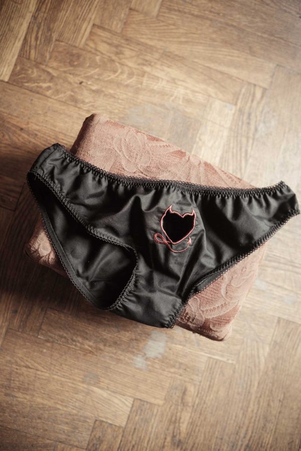 Kinky heart panties by La Clortigiana