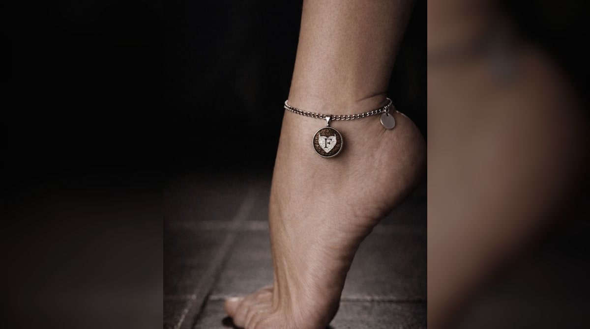 Hotwife anklet meaning - discreet vixen ankle bracelet by La Cortigiana