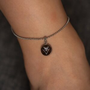 Vixen anklet close-up with fox symbol charm by La Cortigiana