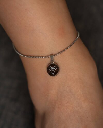 Vixen anklet close-up with fox symbol charm by La Cortigiana